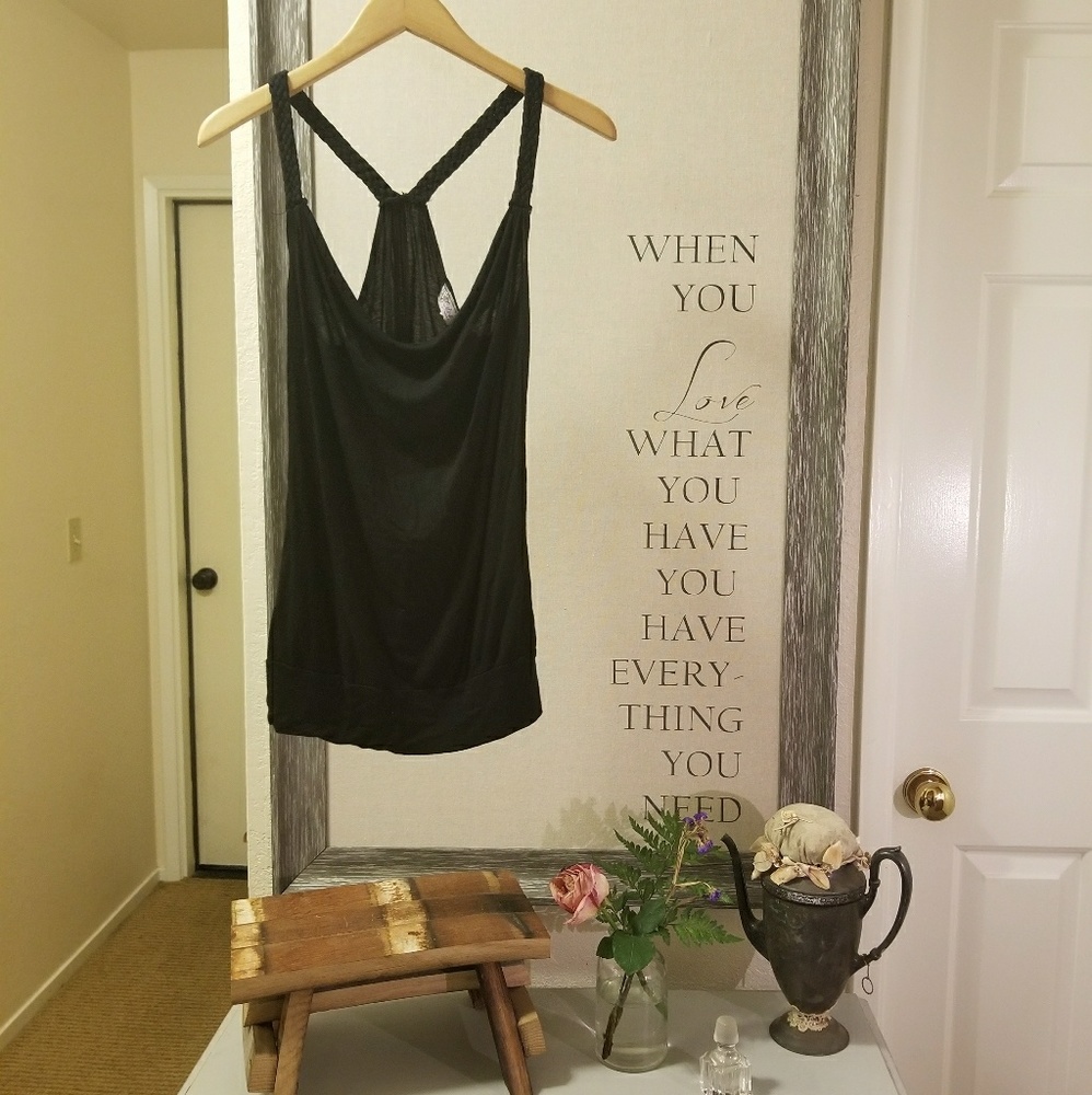 Black Scoop Neck Tank